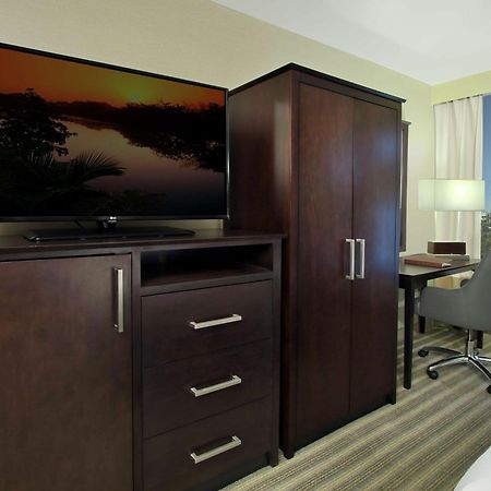 Hotel Doubletree By Hilton Newark Exteriér fotografie