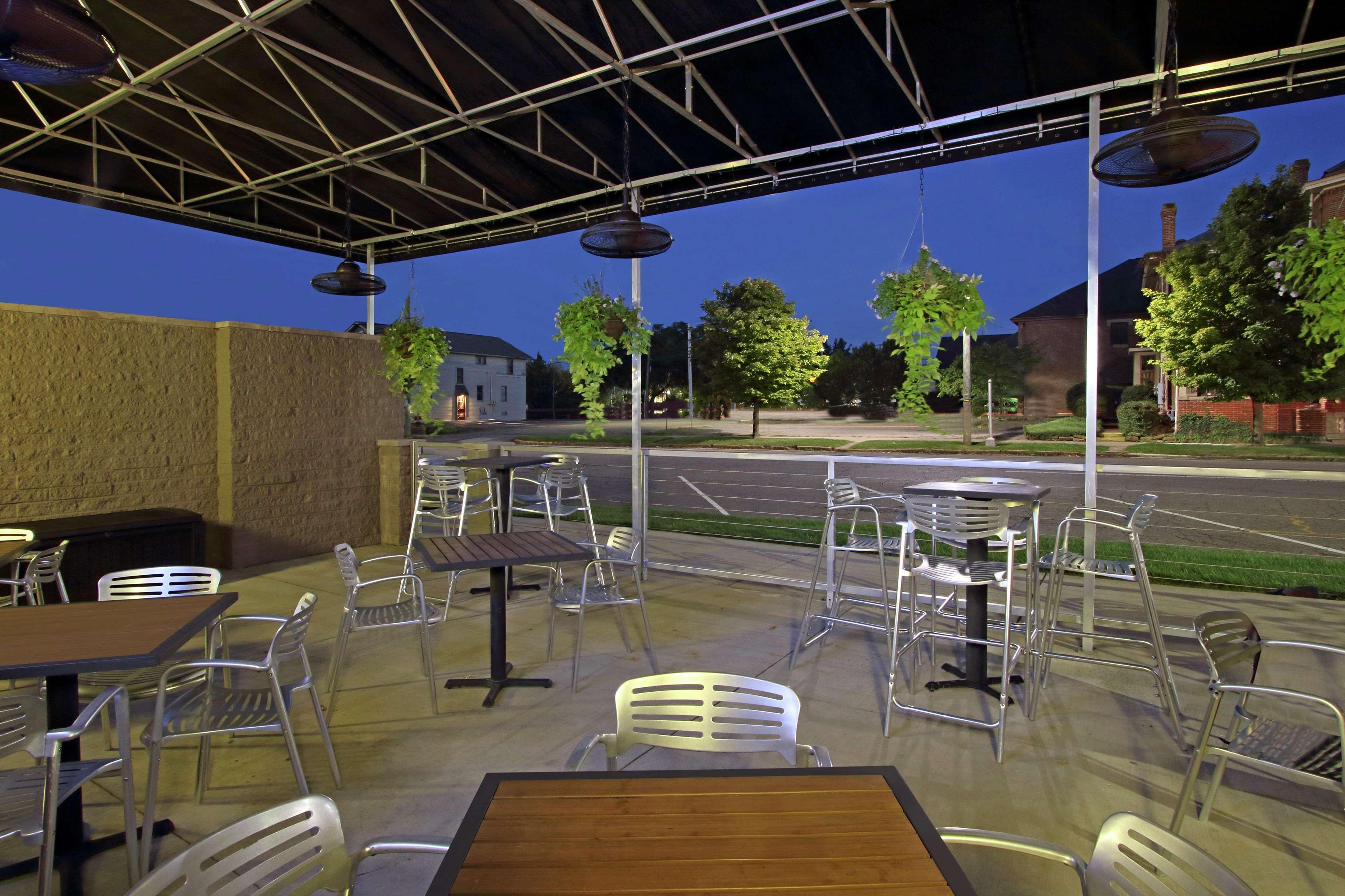 Hotel Doubletree By Hilton Newark Exteriér fotografie