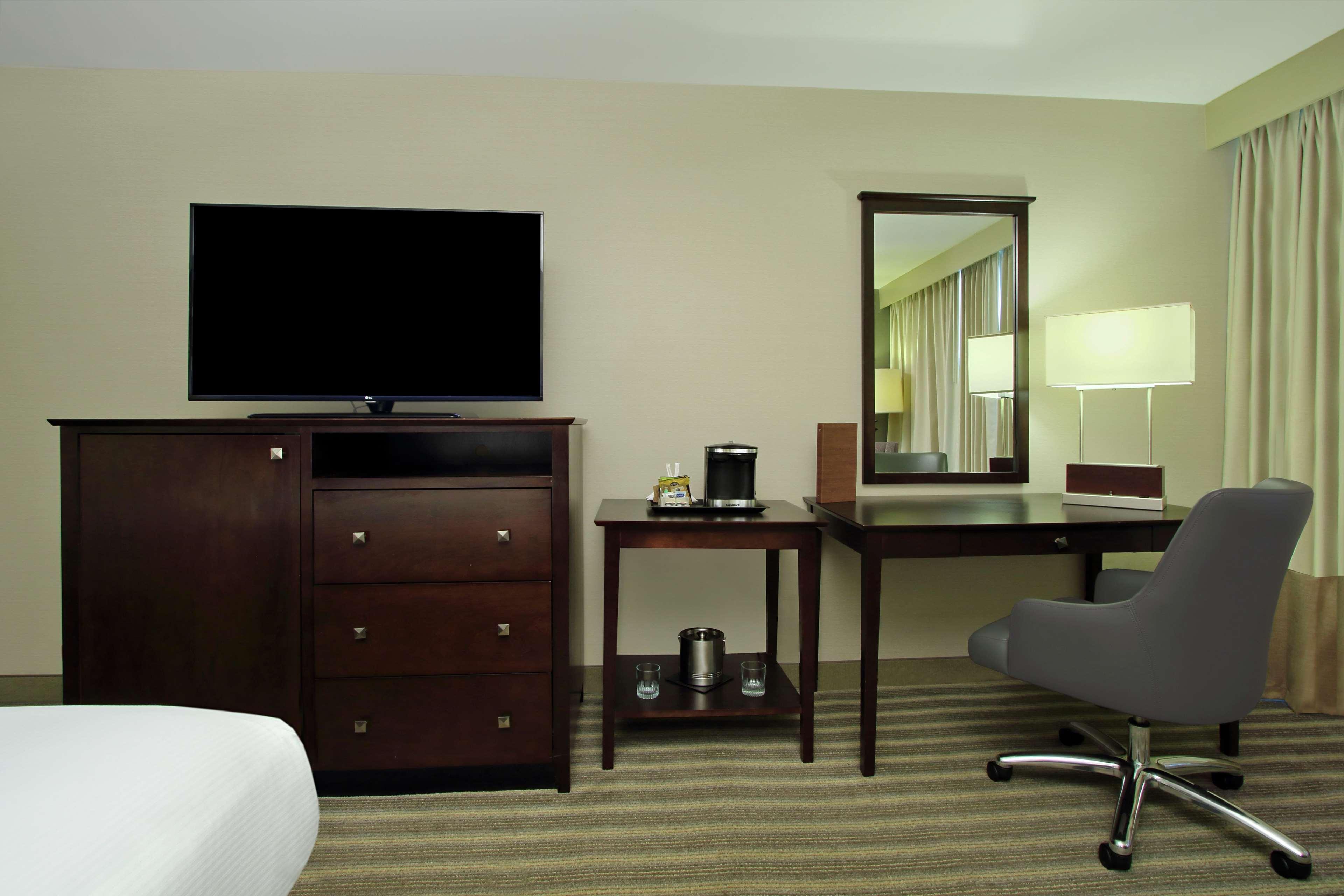 Hotel Doubletree By Hilton Newark Exteriér fotografie