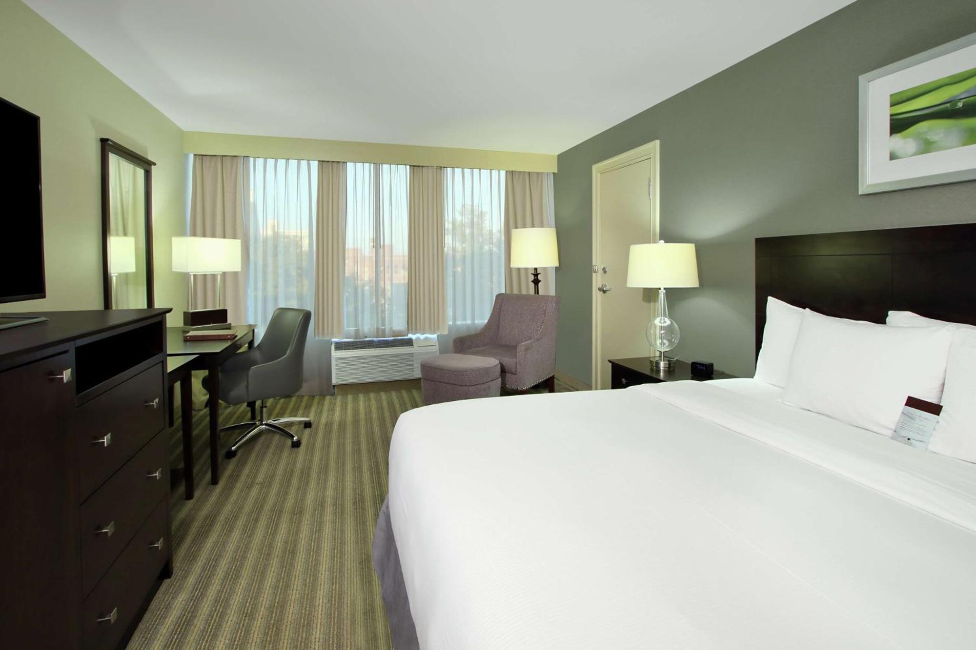 Hotel Doubletree By Hilton Newark Exteriér fotografie